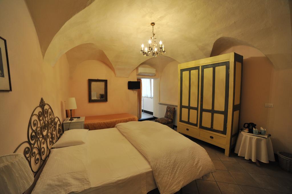 Erasmo Rooms & Breakfast Finale Ligure Ngoại thất bức ảnh